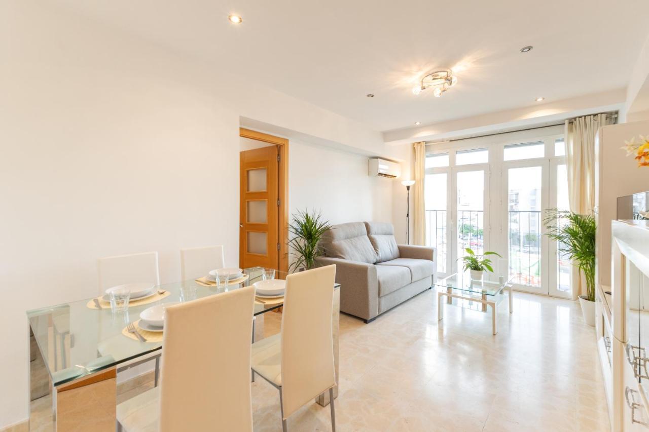 Charming 3 Bedroom Apartment At Triana Center By Oui Seville Exterior photo